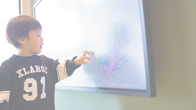 こびとが住まうキャンバス